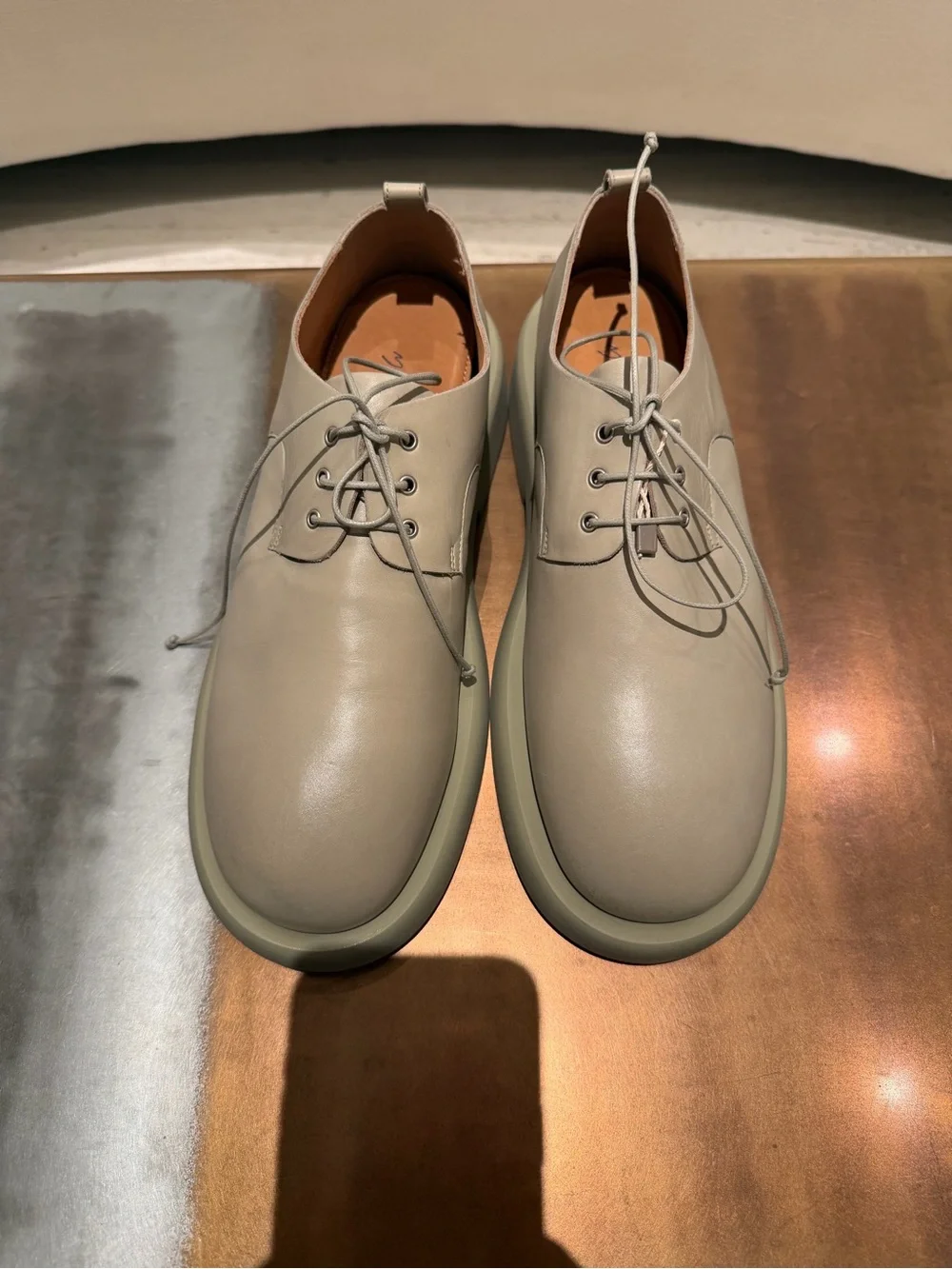 Men's Derby Shoe in Light Beige Leather